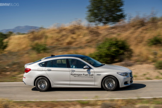 Illustration for article titled BMW Prototype with Hydrogen Fuel Cell – First Drive